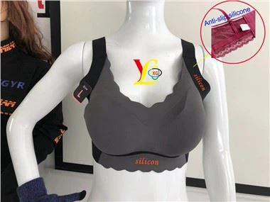 Ứng dụng silicone lỏng trên hàng may mặc